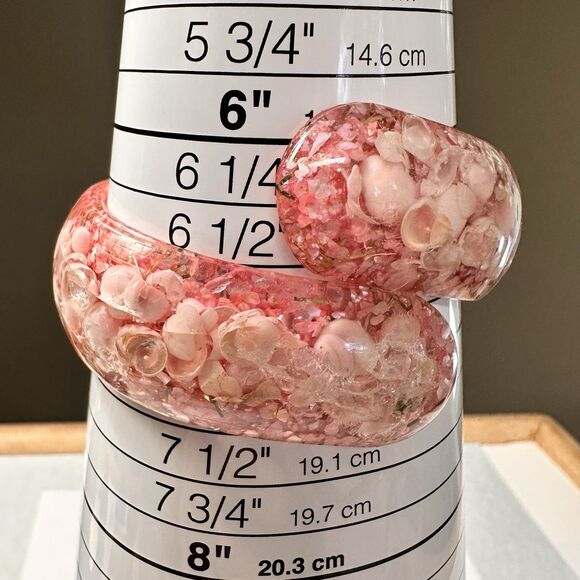 Lucite Confetti Pink Glitter Bypass Bracelet Clip Earring Set Seashells Vintage - Picture 7 of 11